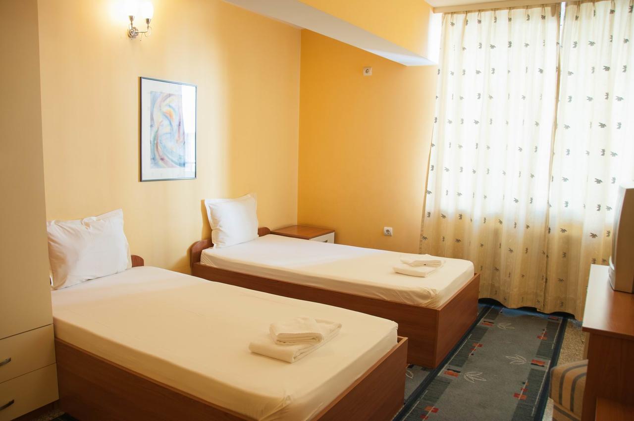Hotel Ertancom ブラゴエヴグラト エクステリア 写真